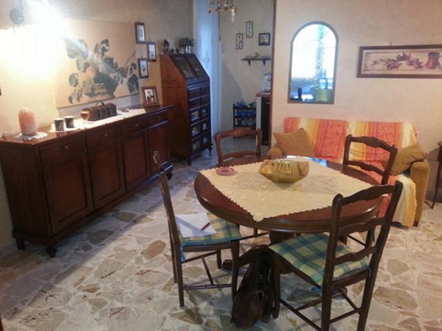 Quadrilocale in vendita in via augusta, Siracusa