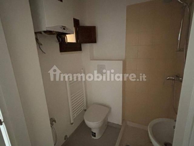 Appartamento via Alemanni 22, Villa Comunale, L'Aquila