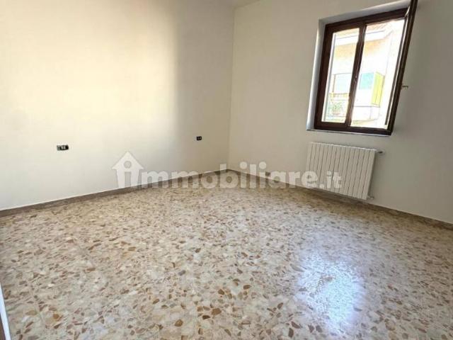 Appartamento via America, Centro, Avezzano