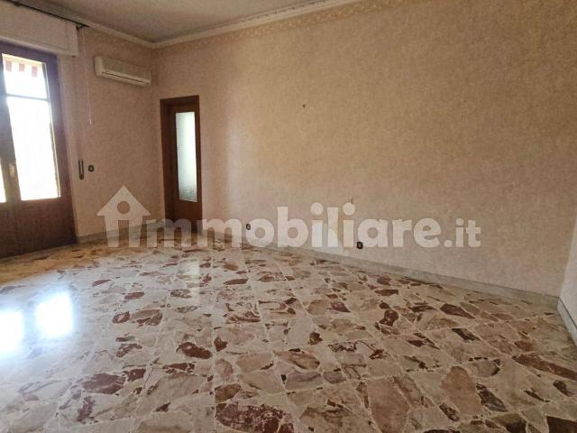 Appartamento via Ammiraglio Toscano, Centro, Pedara