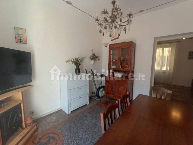 Appartamento via Angelo Siffredi 60, Sestri Ponente, Genova