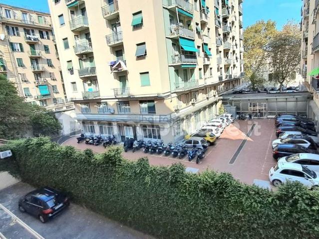 Appartamento via Archimede, Marassi, Genova
