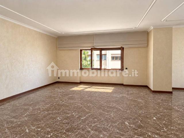 Appartamento via Bevagna, Fleming, Roma