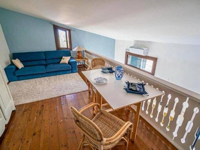 Appartamento via Canossi 21, Pieve Vecchia, Villaggio Sanghen, Manerba del Garda