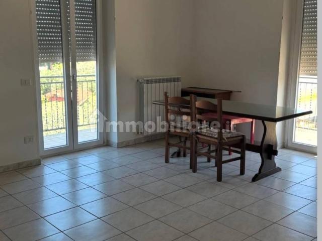 Appartamento via Colle Tosto, La Botte, Guidonia Montecelio