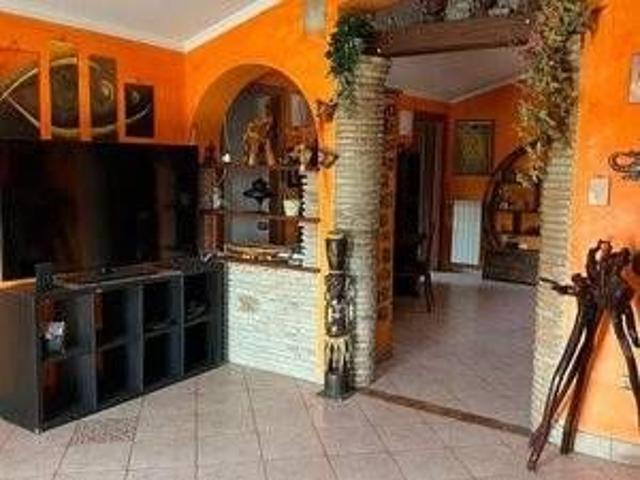 Appartamento via dei Condotti, Bracciano