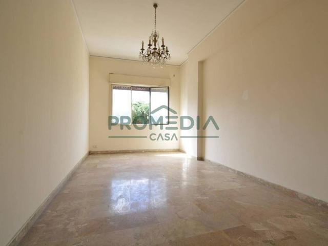 Appartamento via del Vespro 6, Centro Storico, Messina