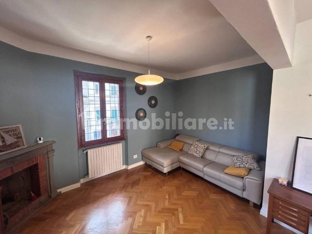 Appartamento via del Gelsomino, Due Strade San Gaggio, Firenze