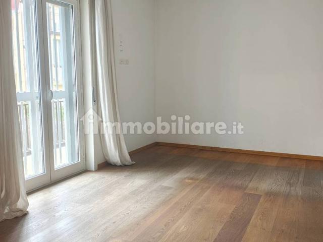 Appartamento via E. di Mattei 3, Centro, Gravina di Catania