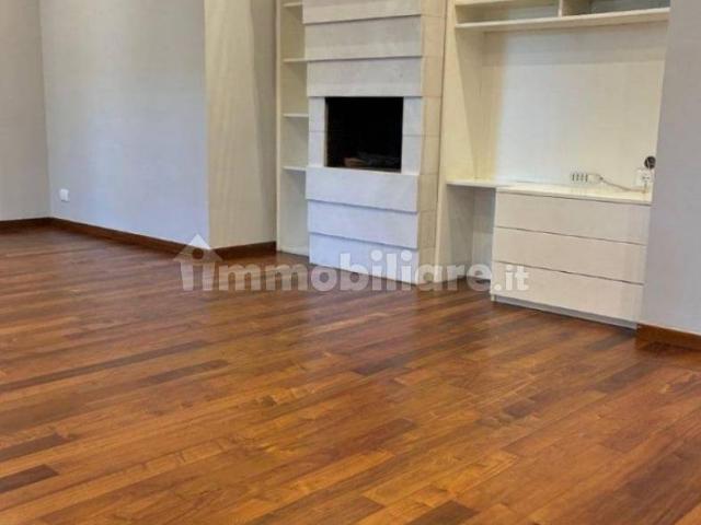 Appartamento via Elio Chianesi, Mostacciano, Roma