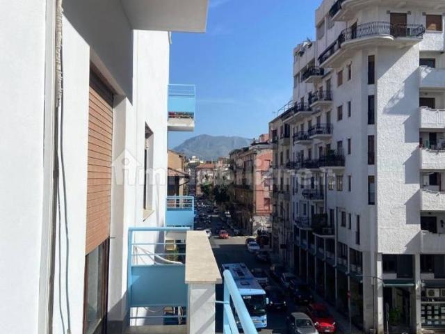 Appartamento via Enrico Albanese, Borgo Vecchio, Palermo