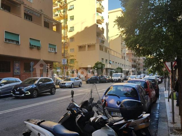 Appartamento via Francesco Cilea, Vomero, Napoli