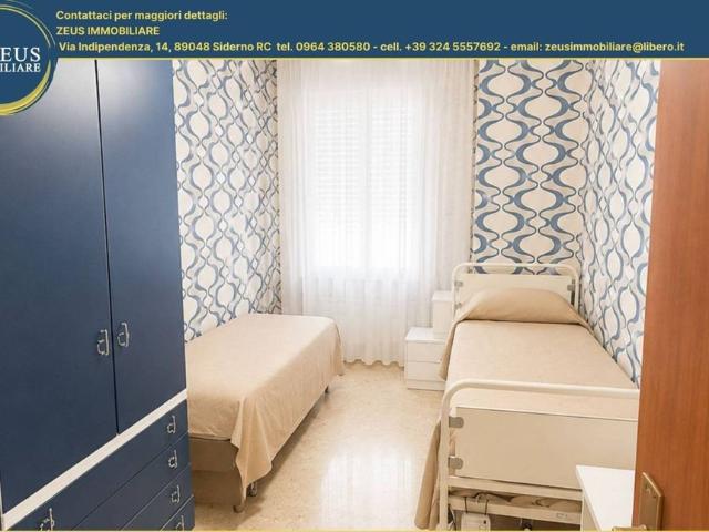 Appartamento via Genova 7, Centro, Rosarno