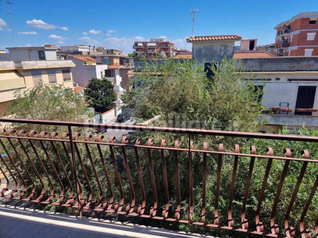 Appartamento via Genova, Centro, Ladispoli