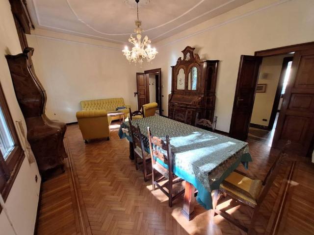Appartamento via Giuseppe Andreoli, Viali, Modena