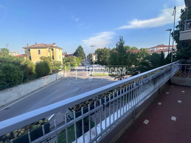Appartamento via Giuseppe Luigi Passalacqua 41, Centro, Bassano del Grappa