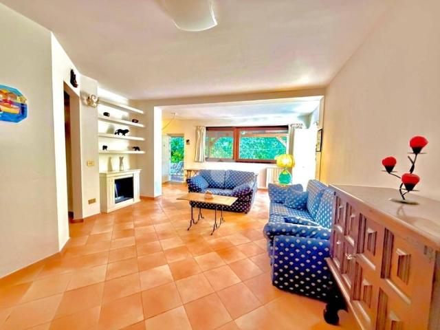 Appartamento via Igea 28, Mondello Valdesi, Palermo