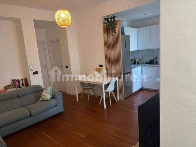Appartamento via Luigi Veratti 12, Certosa, Milano