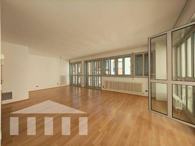 Appartamento via Leonardo Da Vinci, 24, 39100 Bolzano Italia, Centro, Bolzano