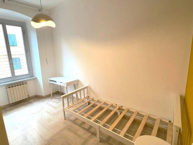 Appartamento via Pisacane, Foce, Genova