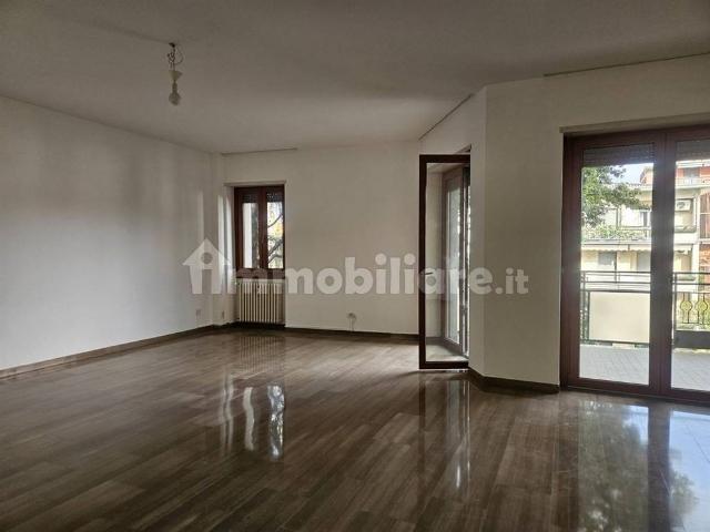 Appartamento via ponchielli 31, Parco, Monza