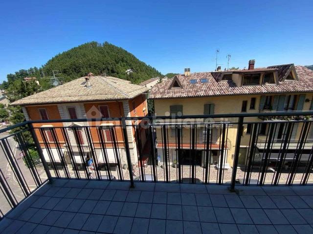 Appartamento via Roma, Castelnuovo Ne' Monti, Castelnovo Ne' Monti