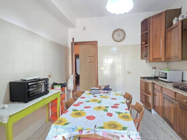 Appartamento via Roma, Centro, Riposto