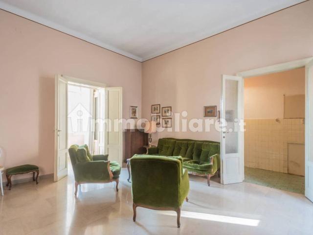 Appartamento via San Giovanni Bosco 3, Centro, Gallarate