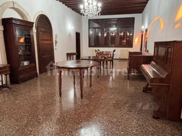 Appartamento via San Girolamo, Centro Storico, Este