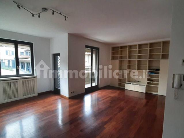 Appartamento via San Martino 5, Centro Storico, Monza