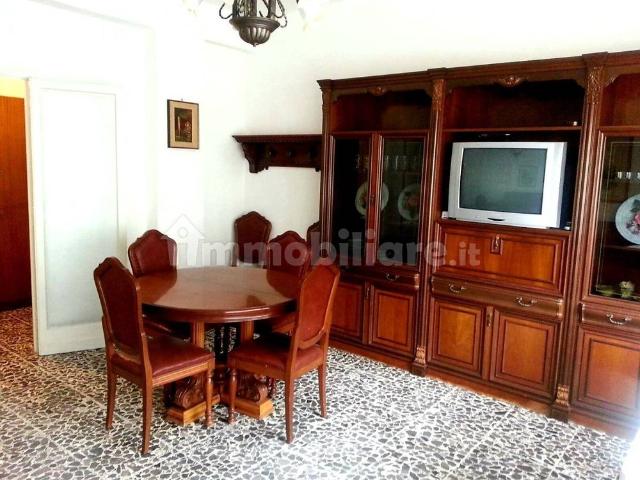 Appartamento via Sicilia 15, Lungomare Circe, Via Badino, Terracina