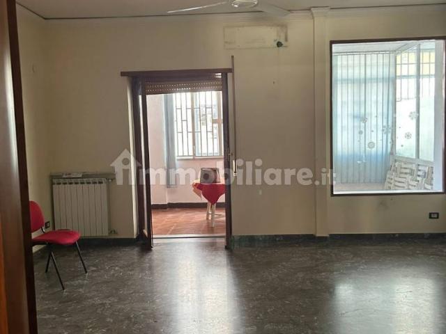 Appartamento via Talete di Mileto, Pianura, Napoli