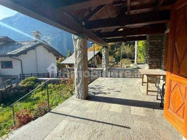 Appartamento via Val Sapin 9, Centro, Courmayeur