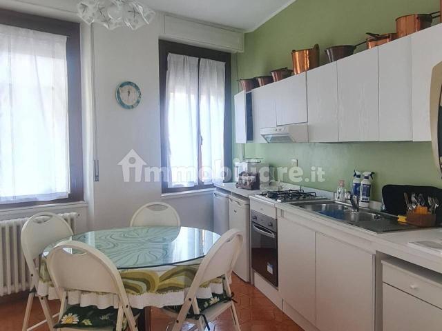 Appartamento via XX Settembre, 32, Centro, Bellano