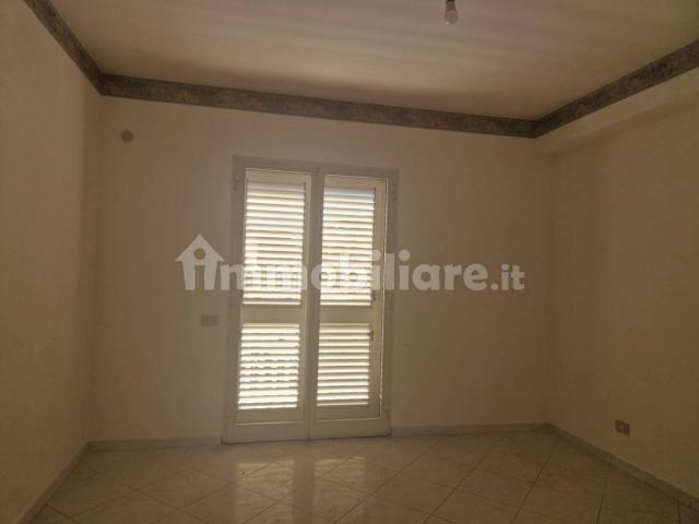 Appartamento via 4 Novembre, Centro, Aci Catena