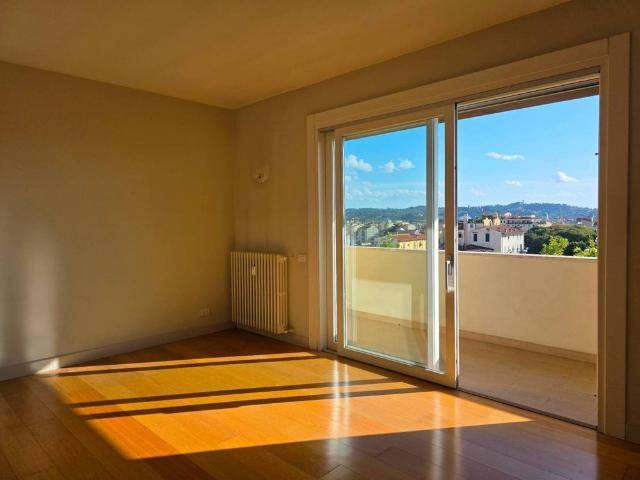 Appartamento viale dei Mille 140, Campo di Marte, Firenze