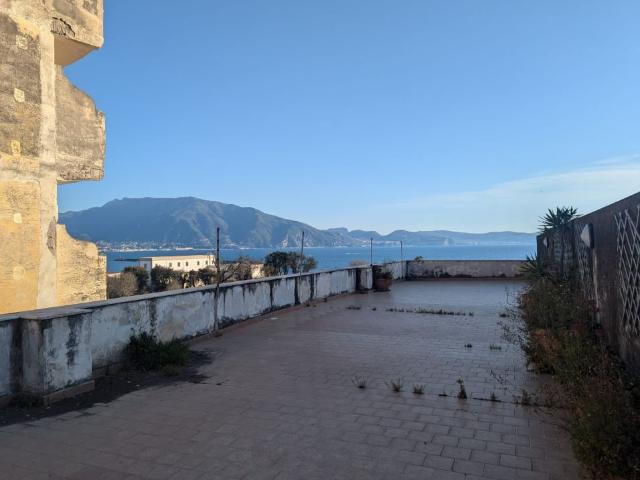 Appartamento vista mare a Torre Annunziata