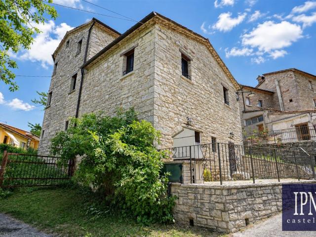 Appartamenti a Piobbico 193m² Piobbico
