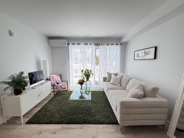 3 ½* MODERNE + ESPACE BUREAU À STE FOY