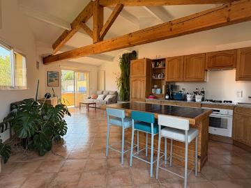 Appartement contemporain avec terrasse