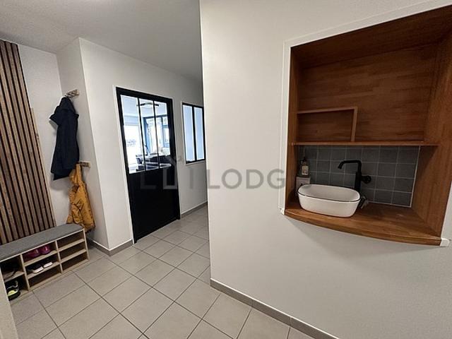 Appartement 4 chambres meublé avec accès handicapé, terrasse et ascenseur Bordeaux 33300
