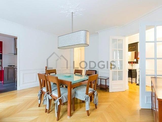 Appartement 4 chambres meublé avec ascenseur et concierge Auteuil Paris 16°