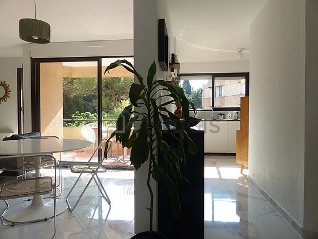 Appartement 4 chambres meublé avec garage, terrasse et ascenseur Montpellier 34070