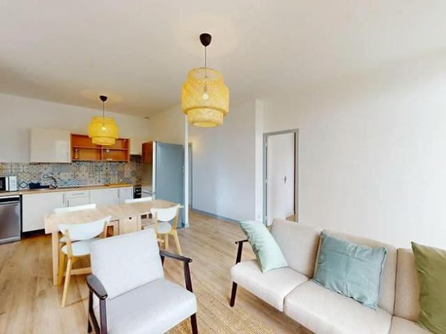 Appartement 4 chambres, Poitiers Poitiers 86000 DS102469853