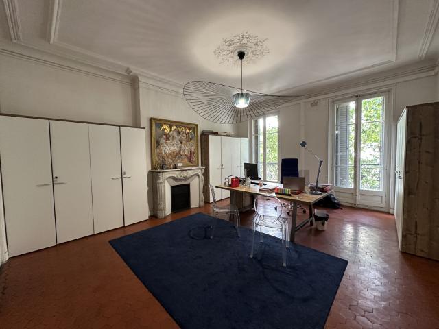 Appartement 4 pièce s 3 chambre s 131.7 m²