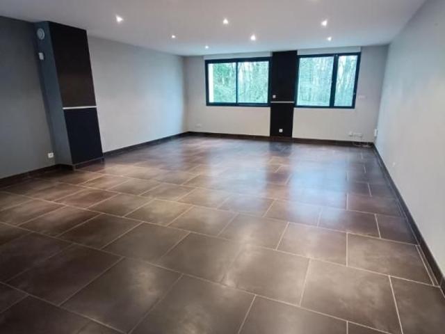 APPARTEMENT 4 pièce s 114m²