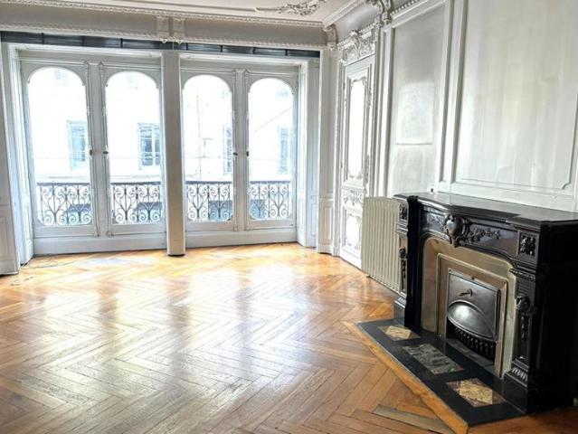 Appartement 4 pièce s 119.57 m2
