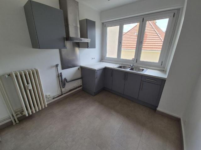 APPARTEMENT 4 pièce s 73m²