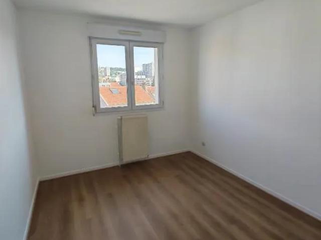 APPARTEMENT 4 pièce s 89m²