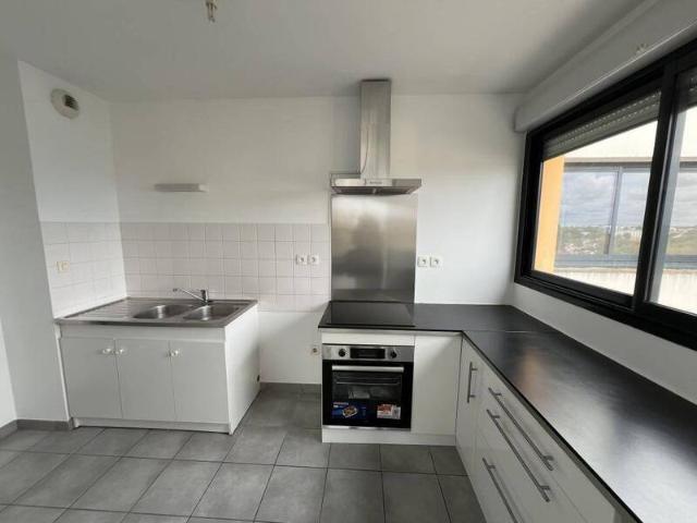 Appartement 4 pièces 44400 Rezé Pont Rousseau Centre Réf: 12497
